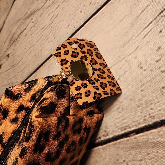 Makeup Bag - Picture 3 of 6